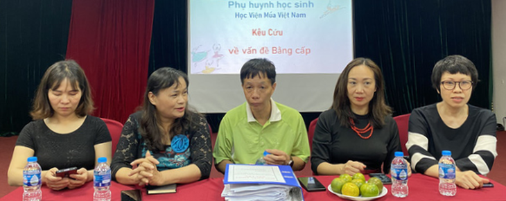 Hàng trăm học viên Học viện Múa Việt Nam ra trường trắng tay - Ảnh 1.