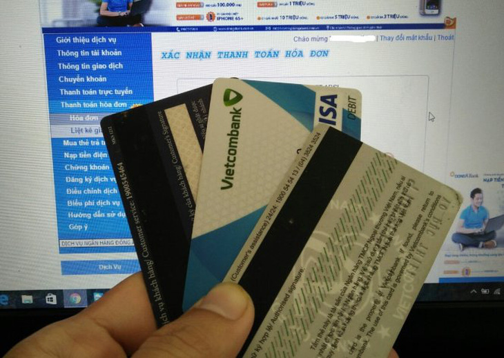 Từ hôm nay, thẻ ATM phát hành trên thị trường phải là thẻ chip - Ảnh 1.