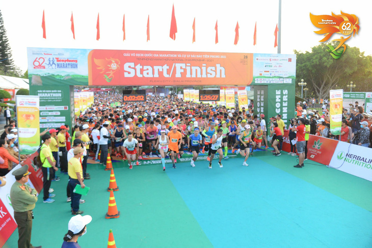 Vận động viên gian lận như thế nào ở Giải Tiền Phong marathon? - Ảnh 1.