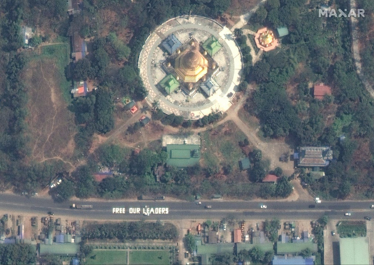 Biểu tình phản đối đảo chính ở Myanmar nhìn từ ảnh vệ tinh - Ảnh 13.