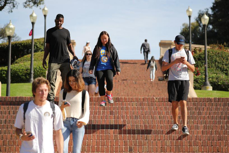 Đại học Mỹ trả 75 USD cho sinh viên nào chịu ‘nghỉ lễ tại chỗ’ - Ảnh 1.