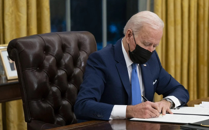 Ông Biden đề xuất chi tiêu quốc phòng 715 tỉ USD chống lại 