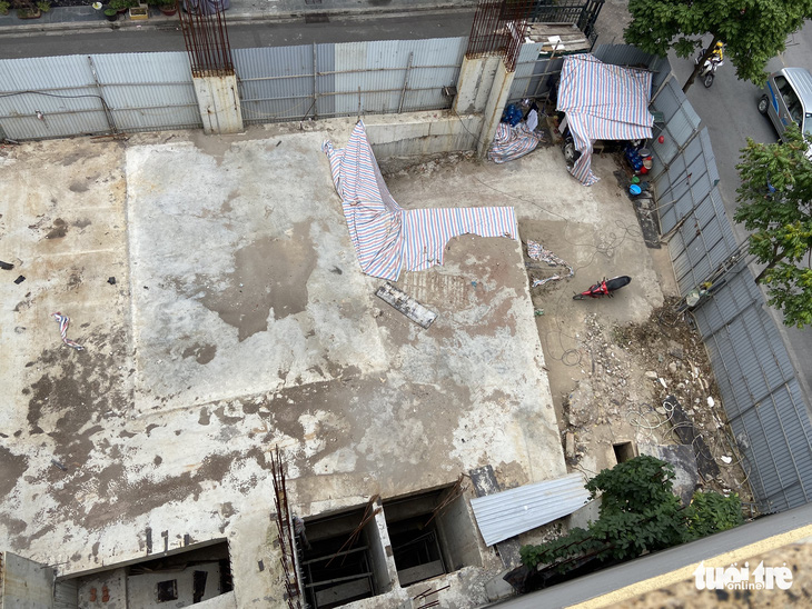 Vụ nhà phố 4 tầng hầm: Hơn 6 tháng qua Hà Nội vẫn chưa trả lời dân - Ảnh 2.
