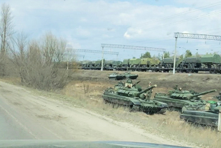 G7 tố Nga huy động quân đến biên giới với Ukraine mà không báo trước - Ảnh 1.