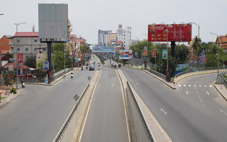 Thủ tướng Hun Sen lệnh phong tỏa cứng thủ đô Phnom Penh