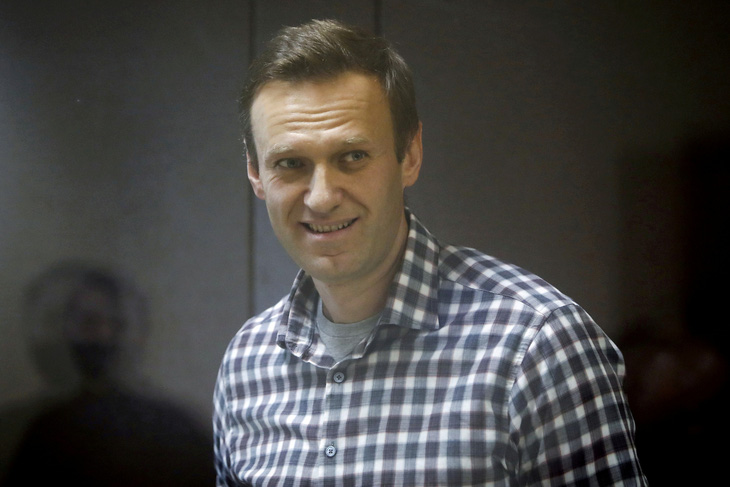 Bác sĩ nói Alexei Navalny có nguy cơ ngưng tim ‘bất cứ lúc nào’, ông Biden lên án Nga - Ảnh 1.