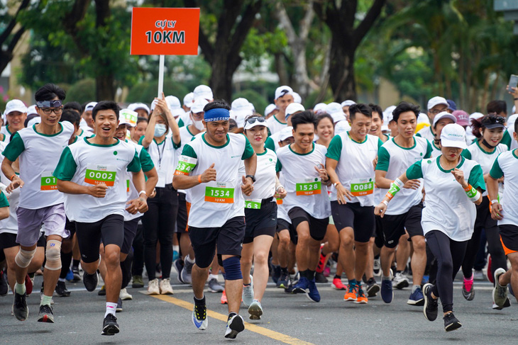Nutrilite lan tỏa thông điệp sức khỏe ý nghĩa trong ngày hội chạy bộ - Ảnh 1.