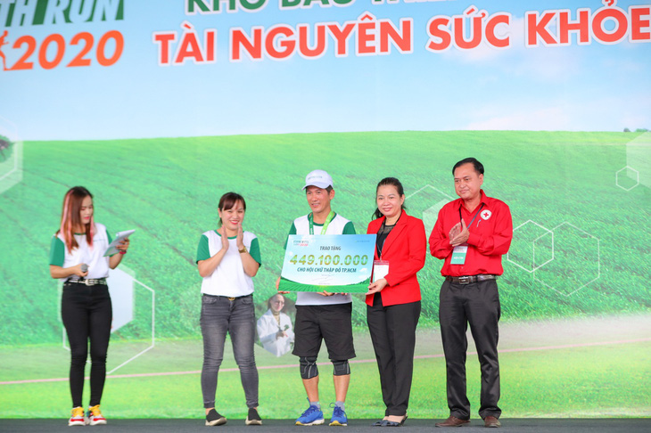 Nutrilite lan tỏa thông điệp sức khỏe ý nghĩa trong ngày hội chạy bộ - Ảnh 3.