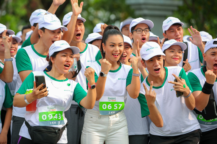 Nutrilite lan tỏa thông điệp sức khỏe ý nghĩa trong ngày hội chạy bộ - Ảnh 4.