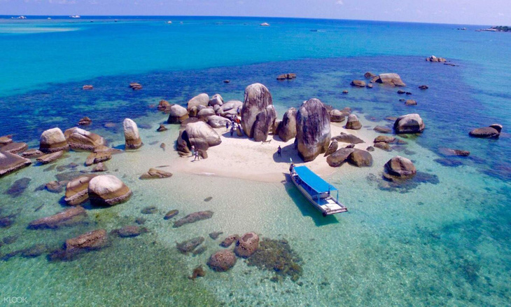 Đảo Belitong được UNESCO công nhận là công viên địa chất toàn cầu - Ảnh 1.