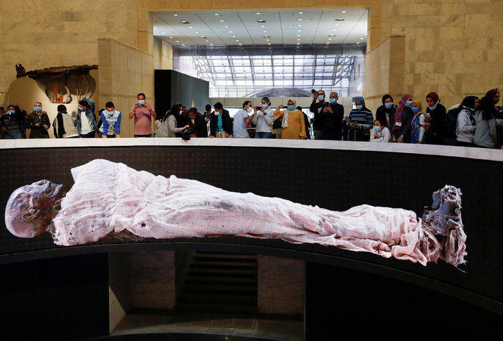 Sảnh trưng bày xác ướp hoàng gia nghìn năm tuổi ở Ai Cập đón khách tham quan - Ảnh 1.