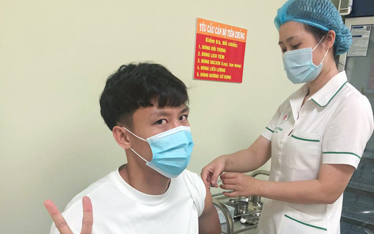 45 cầu thủ đội tuyển Việt Nam đã được tiêm vắc xin COVID-19