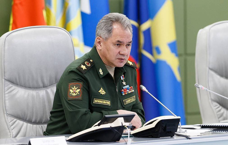 Bộ trưởng Quốc phòng Nga tới Crimea giám sát tập trận lớn - Ảnh 1.