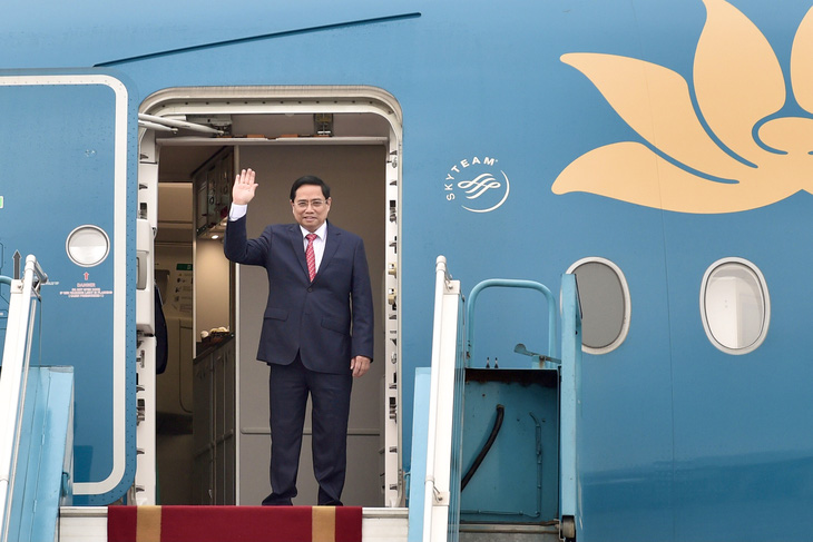Thủ tướng Phạm Minh Chính tới Indonesia, bắt đầu chuyến công tác nước ngoài đầu tiên - Ảnh 3.