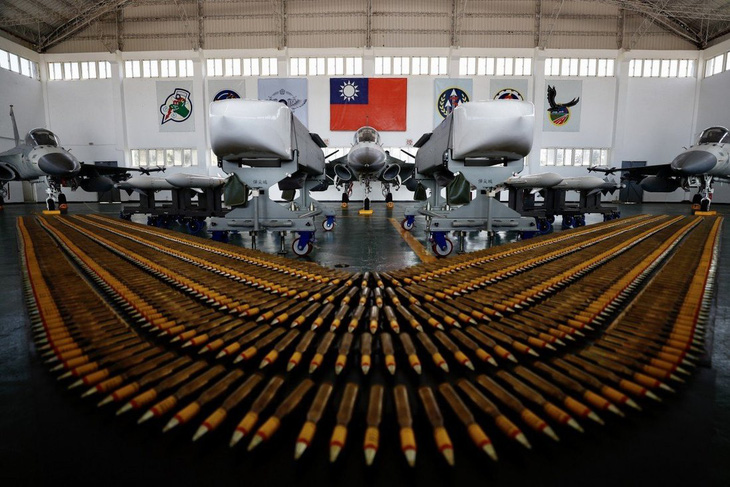 Nhật vừa tuyên bố không can dự, Đài Loan nói sẽ tự bảo vệ nếu bị tấn công - Ảnh 1.