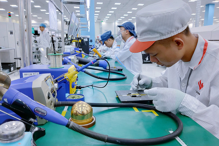 Doanh nghiệp Việt tranh nhau gom chip, ứng phó cơn sốt chip toàn cầu - Ảnh 1.