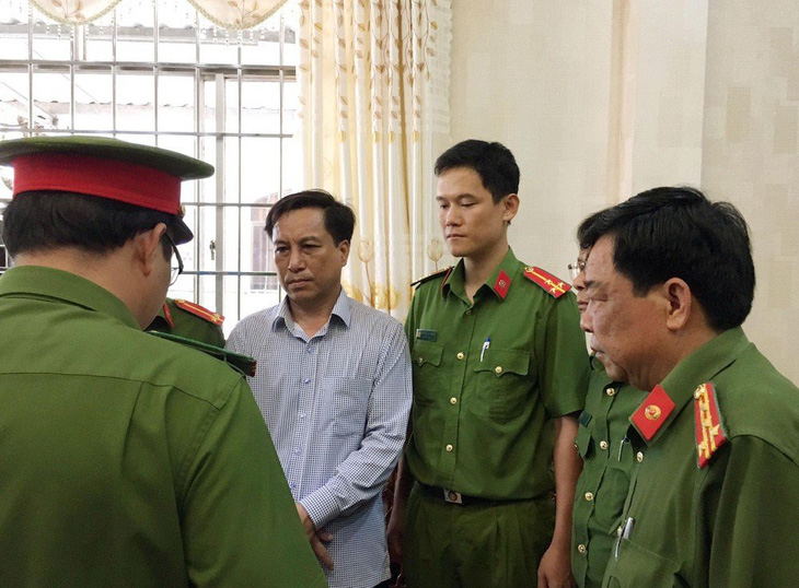 Cựu lãnh đạo UBND TP Trà Vinh gây thất thoát gần 70 tỉ đồng - Ảnh 1.