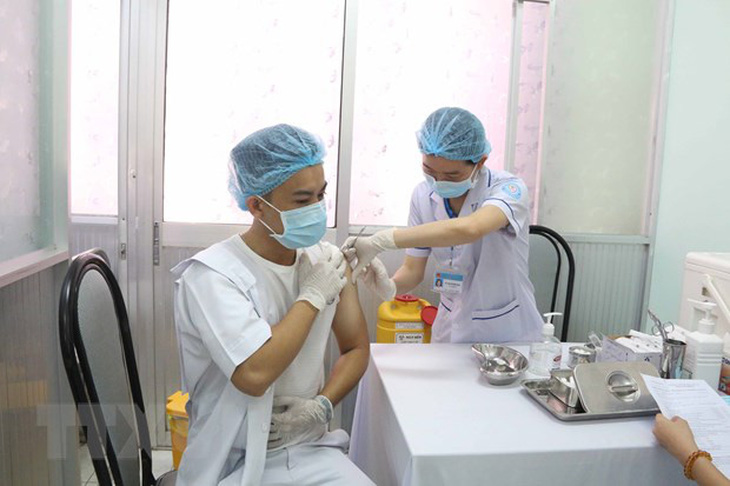 Điều chuyển 20.000 liều vắc xin COVID-19 cho Lào Cai và 8 tỉnh thành Tây Nam Bộ - Ảnh 1.