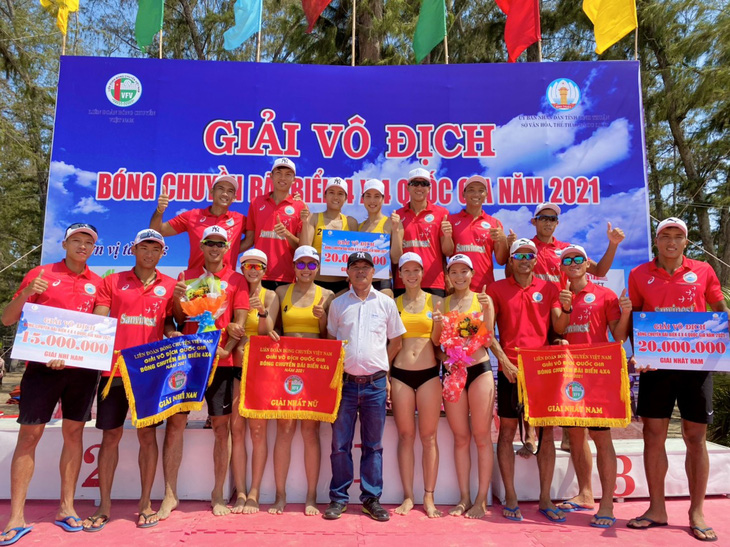 Giải Bóng chuyền bãi biển quốc gia 2021: Đội nam, nữ Sanvinest Khánh Hòa vô địch - Ảnh 1.