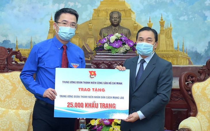Trung ương Đoàn tặng 50.000 khẩu trang hỗ trợ thanh niên Campuchia, Lào