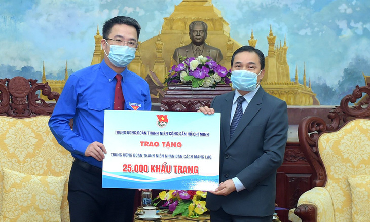 Trung ương Đoàn tặng 50.000 khẩu trang hỗ trợ thanh niên Campuchia, Lào - Ảnh 2.