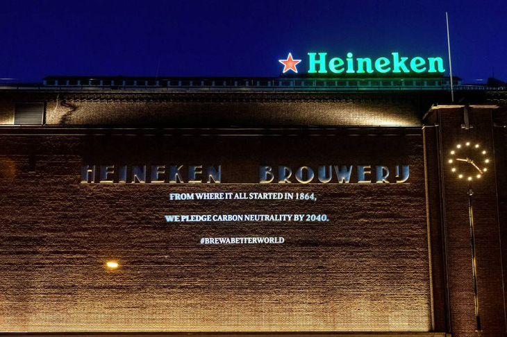 Heineken đặt mục tiêu trung tính các-bon trong sản xuất vào năm 2030 - Ảnh 1.