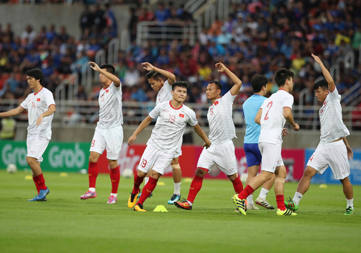 Đội tuyển Việt Nam thi đấu vòng loại World Cup 2022 vào giữa đêm - Ảnh 1.