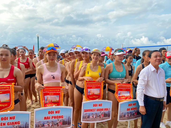 Giải Bóng chuyền bãi biển quốc gia 2021: Đội nam, nữ Sanvinest Khánh Hòa vô địch - Ảnh 2.