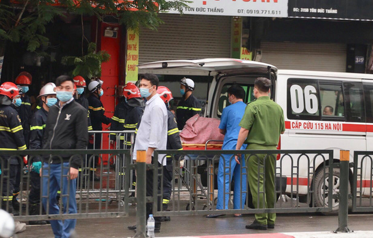 Cháy cửa hàng đồ sơ sinh ở Hà Nội: 4 người thiệt mạng - Ảnh 4.