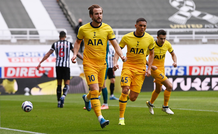 Đánh rơi chiến thắng trước Newcastle, Tottenham lỡ cơ hội vào tốp 4 - Ảnh 2.