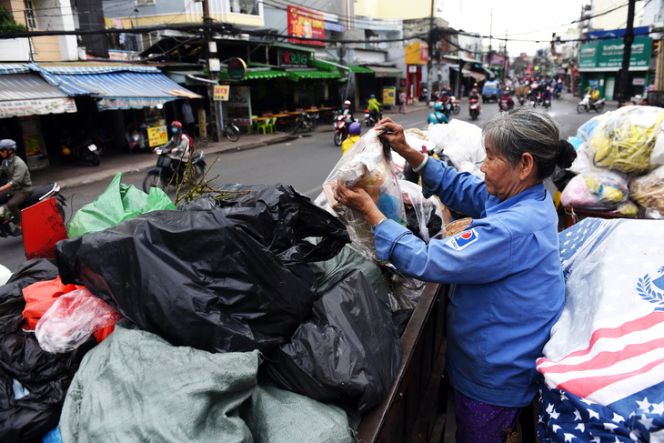 TP.HCM chưa tăng tiền rác từ nay tới năm 2025 - Ảnh 1.