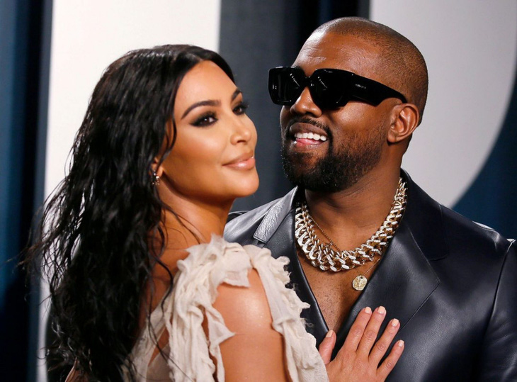 Kim Kardashian West thành tỉ phú USD: Ngôi sao tai tiếng làm giàu nhờ đâu? - Ảnh 5.