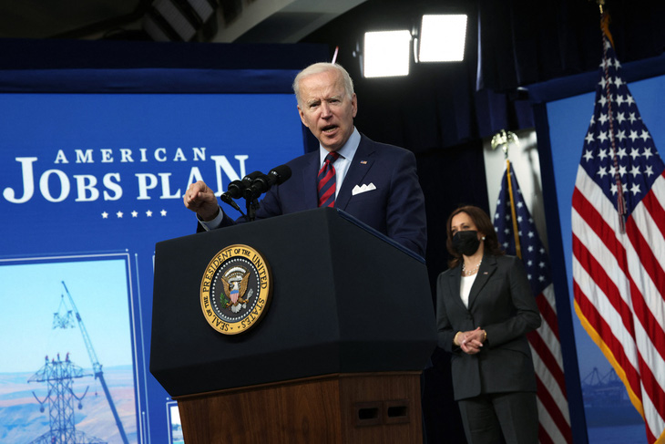 Ông Biden nói Trung Quốc muốn sở hữu thế giới và Mỹ đang bị bỏ lại phía sau - Ảnh 1.