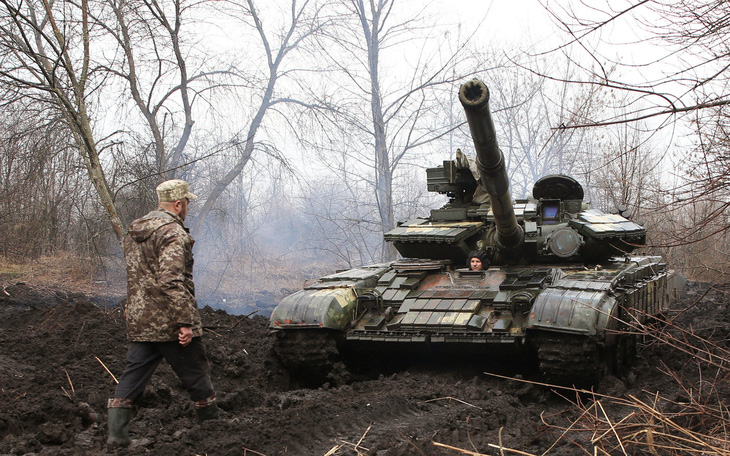 Nga - Ukraine bên bờ chiến tranh 