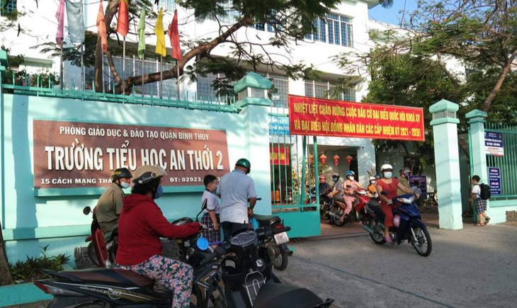 Thi học kỳ 2 bất ngờ nhưng học sinh Cần Thơ nói làm bài ổn - Ảnh 2.