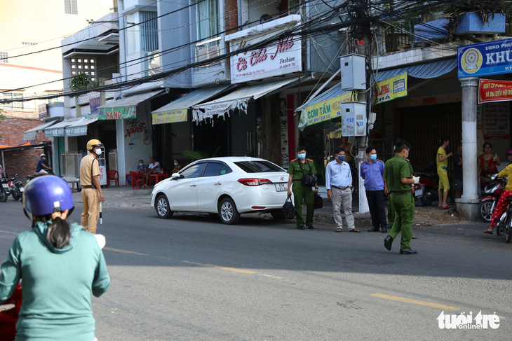 Vụ nam thanh niên bị đâm chết trên đường ở Tiền Giang, 2 người ra đầu thú - Ảnh 2.