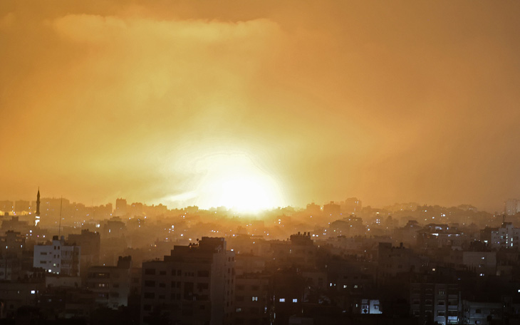 160 máy bay Israel nã tên lửa xuống Gaza