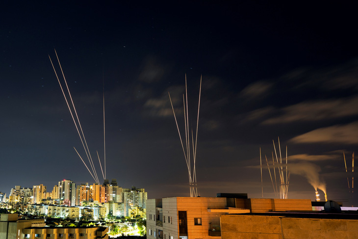 Israel đánh bom nhà của thủ lĩnh Hamas tại Dải Gaza - Ảnh 1.