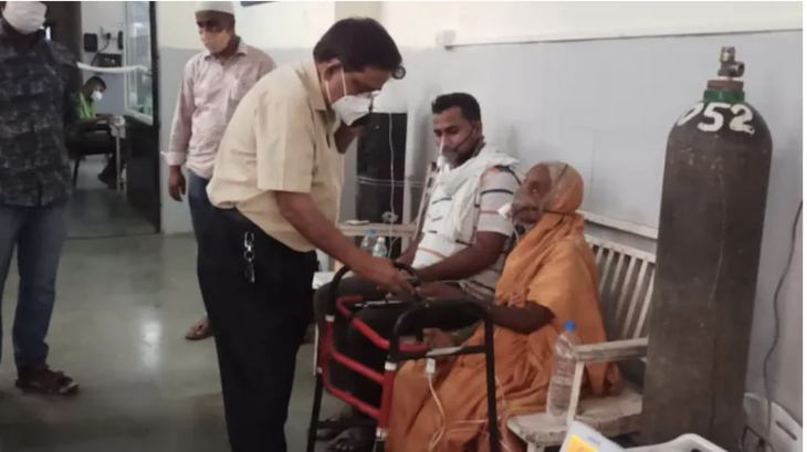 Bệnh nhân COVID-19 ở Ấn Độ đột ngột tỉnh dậy vài phút trước khi hỏa táng - Ảnh 1.