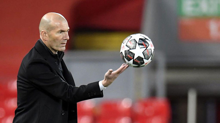 Zidane chia tay Real Madrid vào cuối mùa - Ảnh 1.