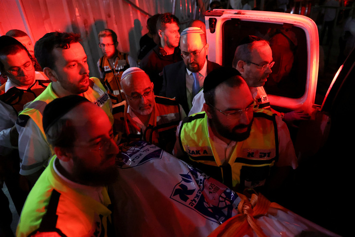 Sập khán đài giáo đường ở Israel: 2 người chết, hơn 100 người bị thương - Ảnh 2.