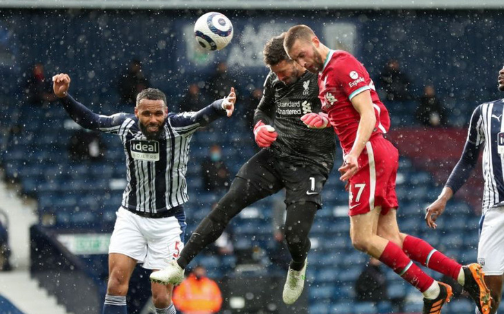 Dù Premier League có “làm tuồng”, cũng không thể không xem