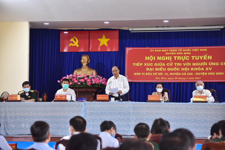 Chủ tịch nước Nguyễn Xuân Phúc: Để chiếc trực thăng mang tên TP.HCM cất cánh - Ảnh 3.