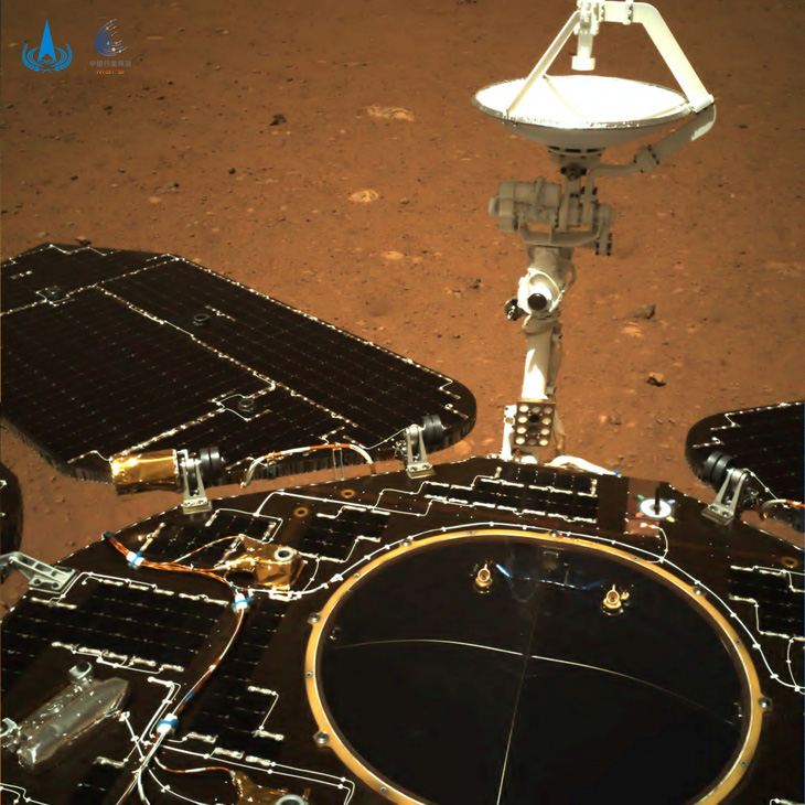 Robot Trung Quốc trên sao Hỏa bị đồn đã vỡ nát - Ảnh 1.