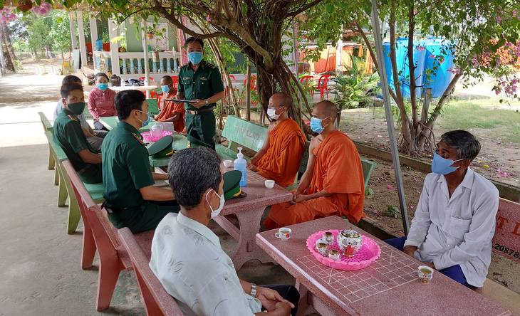 Vừa đảm bảo quyền bỏ phiếu, vừa giữ chắc nghĩa vụ canh giữ biên giới Tây Nam - Ảnh 3.