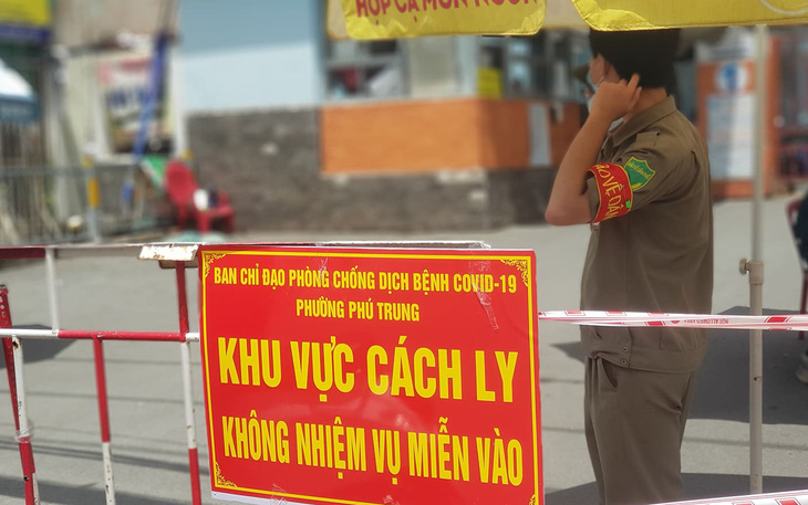 3 người giấu vết 