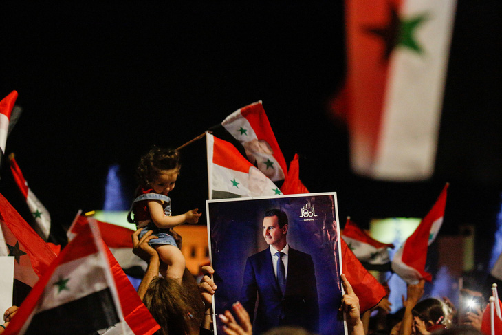 Tổng thống Syria tái đắc cử với 95% phiếu bầu, phương Tây lên án bầu cử thiếu tự do - Ảnh 1.