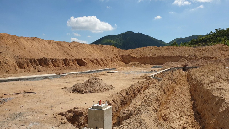 Nguyên phó chánh thanh tra tỉnh kiện chủ tịch TP Nha Trang và tỉnh Khánh Hòa - Ảnh 2.