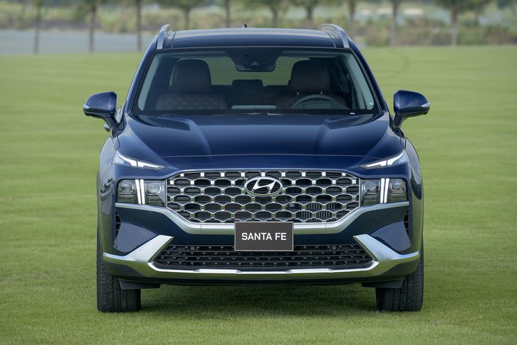 Hyundai Santa Fe 2021 chính thức ra mắt tại Việt Nam, giá từ 1,030 tỉ đồng - Ảnh 2.