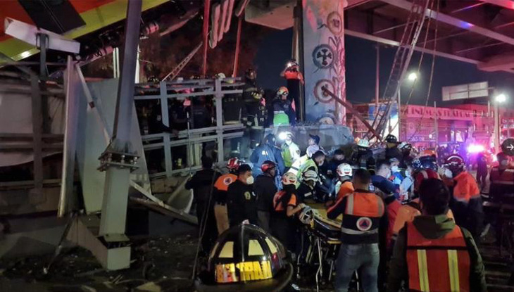 Kinh hoàng sập cầu vượt metro ở thủ đô Mexico, ít nhất 20 người chết - Ảnh 4.